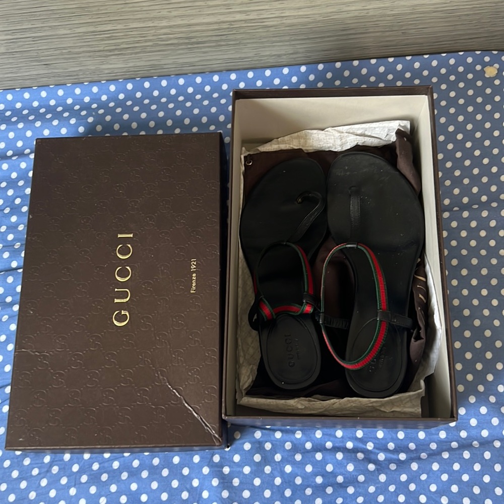 Gucci slides